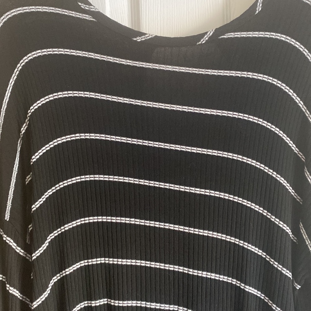 White Birch Women's Top Size Medium